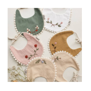 Yếm cho bé vải muslin thấm hút